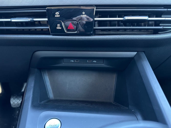 Volkswagen Golf Life 1.5 TSI 96 kW (130 CV) Vehículo usado en Madrid Volkswagen Golf Life 1.5 TSI 96 kW (130 CV) Vehículo usado en Madrid