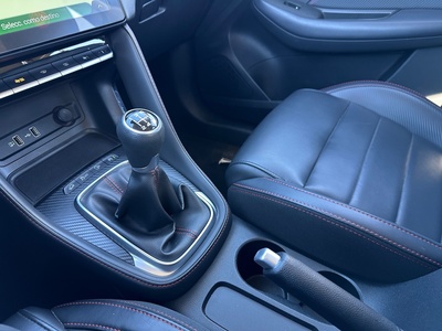 MG ZS 1.5 Comfort 78 kW (106 CV) 14 MG ZS 1.5 Comfort 78 kW (106 CV) 14