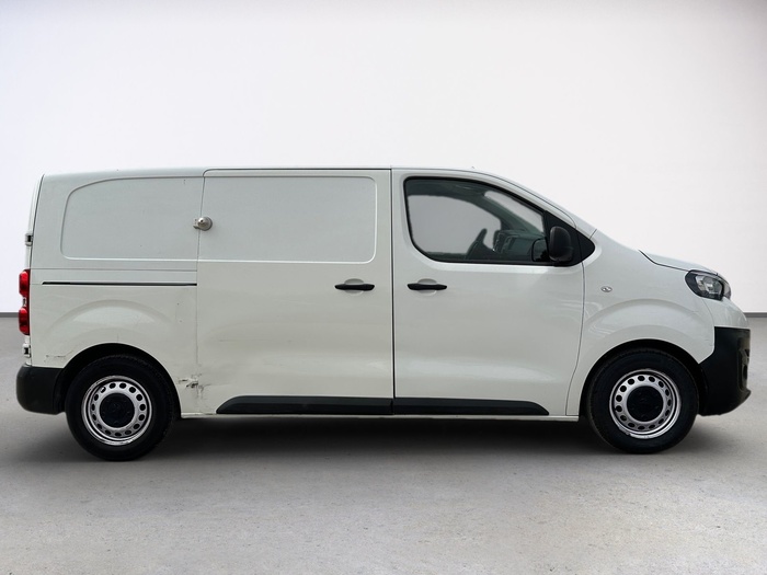 Peugeot Expert Furgon BlueHDi 120 S&S Pro Standard 88 kW (120 CV) Vehículo usado en Madrid Peugeot Expert Furgon BlueHDi 120 S&S Pro Standard 88 kW (120 CV) Vehículo usado en Madrid