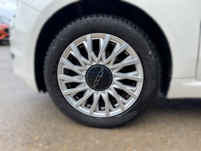 Fiat 500 1.0 6v GSE Lounge 51 kW (70 CV) 13 Fiat 500 1.0 6v GSE Lounge 51 kW (70 CV) 13