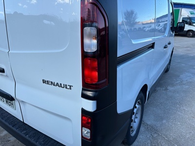 Renault Trafic Furgon Furgon L1H1 Blue dCi 81 kW (110 CV) 17 Renault Trafic Furgon Furgon L1H1 Blue dCi 81 kW (110 CV) 17