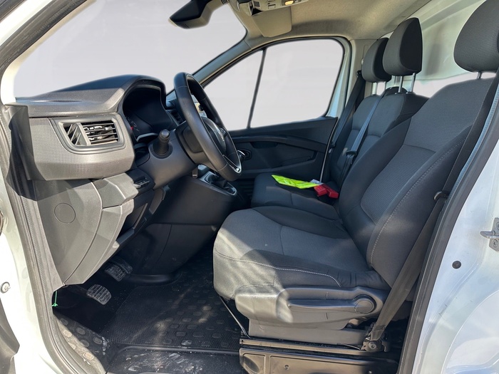 Renault Trafic Furgon Furgon L1H1 Blue dCi 81 kW (110 CV) Vehículo usado en Madrid Renault Trafic Furgon Furgon L1H1 Blue dCi 81 kW (110 CV) Vehículo usado en Madrid