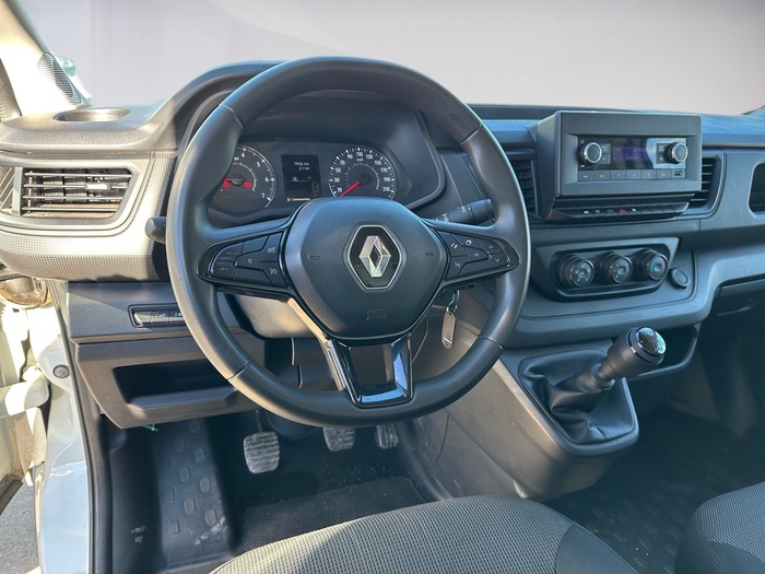 Renault Trafic Furgon Furgon L1H1 Blue dCi 81 kW (110 CV) Vehículo usado en Madrid Renault Trafic Furgon Furgon L1H1 Blue dCi 81 kW (110 CV) Vehículo usado en Madrid