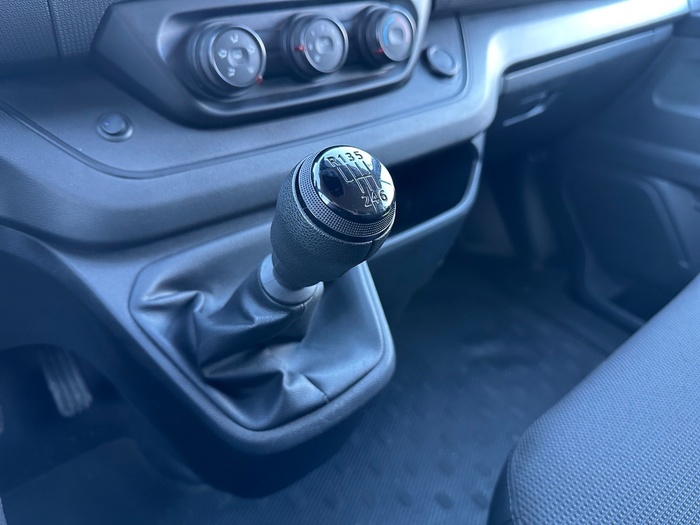 Renault Trafic Furgon Furgon L1H1 Blue dCi 81 kW (110 CV) Vehículo usado en Madrid Renault Trafic Furgon Furgon L1H1 Blue dCi 81 kW (110 CV) Vehículo usado en Madrid