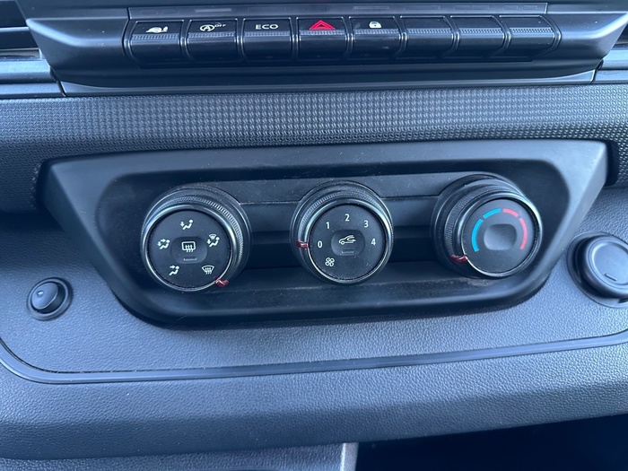 Renault Trafic Furgon Furgon L1H1 Blue dCi 81 kW (110 CV) Vehículo usado en Madrid Renault Trafic Furgon Furgon L1H1 Blue dCi 81 kW (110 CV) Vehículo usado en Madrid