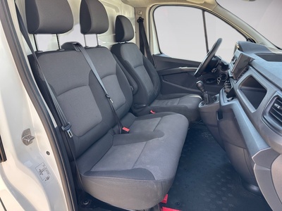 Renault Trafic Furgon L1H1 Blue dCi 81 Kw (110 CV) 12 Renault Trafic Furgon L1H1 Blue dCi 81 Kw (110 CV) 12