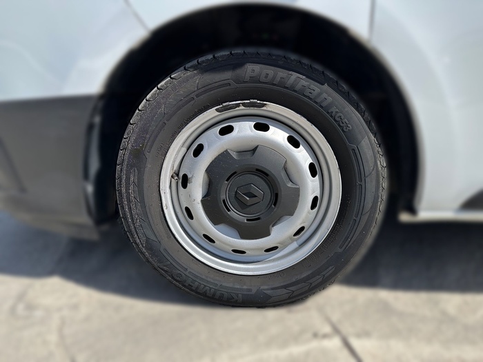 Renault Trafic Furgon L1H1 Blue dCi 81 Kw (110 CV) Vehículo usado en Madrid Renault Trafic Furgon L1H1 Blue dCi 81 Kw (110 CV) Vehículo usado en Madrid