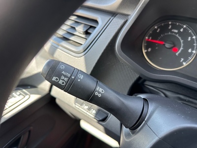 Renault Trafic Furgon L1H1 Blue dCi 81 Kw (110 CV) 20 Renault Trafic Furgon L1H1 Blue dCi 81 Kw (110 CV) 20