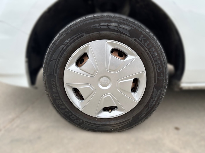 Ford Transit Custom Furgon 2.0 TDCI MHEV 280 L1 Trend 96 kW (130 CV) Vehículo usado en Madrid Ford Transit Custom Furgon 2.0 TDCI MHEV 280 L1 Trend 96 kW (130 CV) Vehículo usado en Madrid