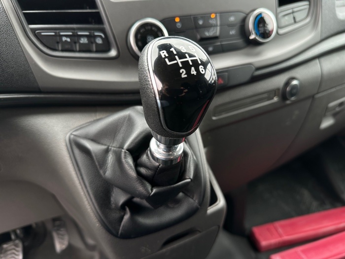 Ford Transit Custom Furgon 2.0 TDCI MHEV 280 L1 Trend 96 kW (130 CV) Vehículo usado en Madrid Ford Transit Custom Furgon 2.0 TDCI MHEV 280 L1 Trend 96 kW (130 CV) Vehículo usado en Madrid