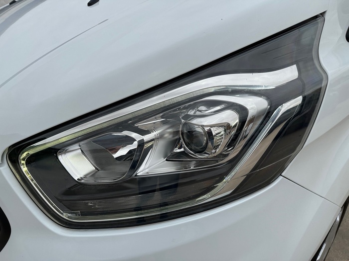 Ford Transit Custom Furgon 2.0 TDCI MHEV 280 L1 Trend 96 kW (130 CV) Vehículo usado en Madrid Ford Transit Custom Furgon 2.0 TDCI MHEV 280 L1 Trend 96 kW (130 CV) Vehículo usado en Madrid