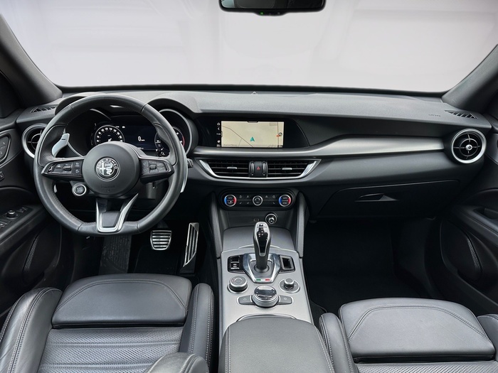 Alfa Romeo Stelvio 2.2 Diesel Sprint AWD Auto 154 kW (210 CV) Vehículo usado en Madrid Alfa Romeo Stelvio 2.2 Diesel Sprint AWD Auto 154 kW (210 CV) Vehículo usado en Madrid