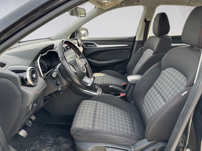 MG ZS 1.5 Comfort 78 kW (106 CV) Vehículo usado en Madrid MG ZS 1.5 Comfort 78 kW (106 CV) Vehículo usado en Madrid