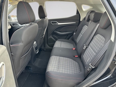 MG ZS 1.5 Comfort 78 kW (106 CV) 12 MG ZS 1.5 Comfort 78 kW (106 CV) 12