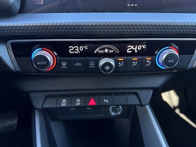 Audi A1 Sportback Adrenalin edition 30 TFSI 81 kW (110 CV) S tronic 18 Audi A1 Sportback Adrenalin edition 30 TFSI 81 kW (110 CV) S tronic 18