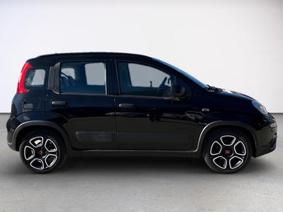 Fiat Panda 1.0 Hybrid GSE City Life 51 kW (70 CV) 4 Fiat Panda 1.0 Hybrid GSE City Life 51 kW (70 CV) 4