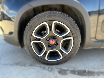 Fiat Panda 1.0 Hybrid GSE City Life 51 kW (70 CV) 13 Fiat Panda 1.0 Hybrid GSE City Life 51 kW (70 CV) 13