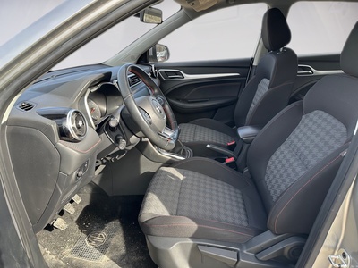 MG ZS 1.5 Comfort 78 kW (106 CV) 11 MG ZS 1.5 Comfort 78 kW (106 CV) 11