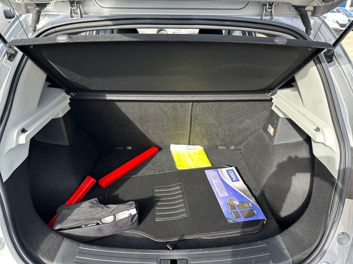 MG ZS 1.5 Comfort 78 kW (106 CV) Vehículo usado en Madrid MG ZS 1.5 Comfort 78 kW (106 CV) Vehículo usado en Madrid