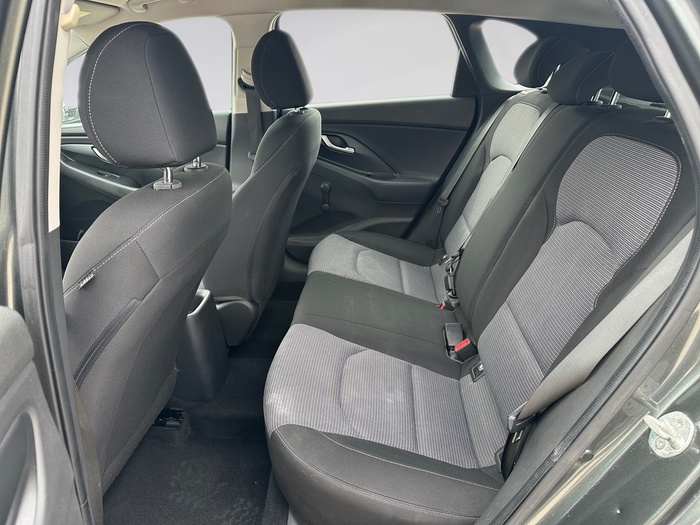 Hyundai i30 1.5 DPI Klass SLX 81 kW (110 CV) Vehículo usado en Madrid Hyundai i30 1.5 DPI Klass SLX 81 kW (110 CV) Vehículo usado en Madrid