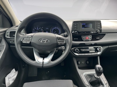 Hyundai i30 1.5 DPI Klass SLX 81 kW (110 CV) 9 Hyundai i30 1.5 DPI Klass SLX 81 kW (110 CV) 9