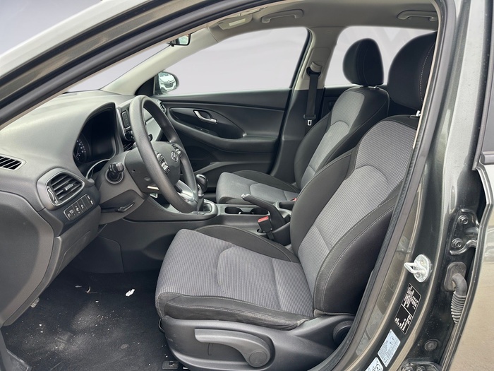 Hyundai i30 1.5 DPI Klass SLX 81 kW (110 CV) Vehículo usado en Madrid Hyundai i30 1.5 DPI Klass SLX 81 kW (110 CV) Vehículo usado en Madrid