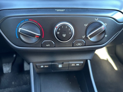 Hyundai i20 1.0 TGDI Klass 74 kW (100 CV) 18 Hyundai i20 1.0 TGDI Klass 74 kW (100 CV) 18