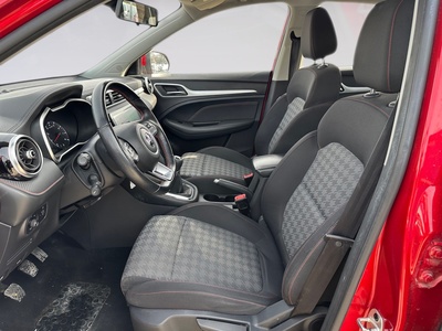 MG ZS 1.5 Comfort 78 kW (106 CV) 11 MG ZS 1.5 Comfort 78 kW (106 CV) 11