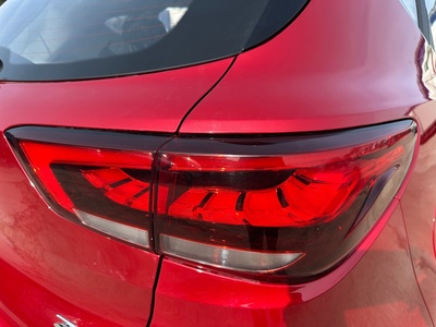 MG ZS 1.5 Comfort 78 kW (106 CV) 17 MG ZS 1.5 Comfort 78 kW (106 CV) 17