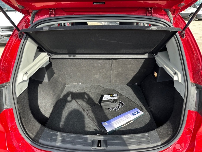 MG ZS 1.5 Comfort 78 kW (106 CV) Vehículo usado en Madrid MG ZS 1.5 Comfort 78 kW (106 CV) Vehículo usado en Madrid