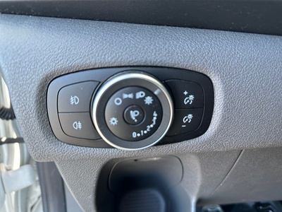 Ford Transit Custom Furgon 2.0 TDCI MHEV Limited 300 L2 96 kW (130 CV) 18 Ford Transit Custom Furgon 2.0 TDCI MHEV Limited 300 L2 96 kW (130 CV) 18