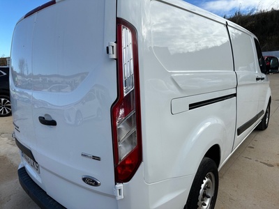 Ford Transit Custom Furgon 2.0 TDCI MHEV Limited 300 L2 96 kW (130 CV) 17 Ford Transit Custom Furgon 2.0 TDCI MHEV Limited 300 L2 96 kW (130 CV) 17
