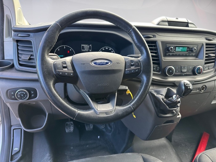 Ford Transit Custom Furgon 2.0 TDCI MHEV Limited 300 L2 96 kW (130 CV) Vehículo usado en Madrid Ford Transit Custom Furgon 2.0 TDCI MHEV Limited 300 L2 96 kW (130 CV) Vehículo usado en Madrid
