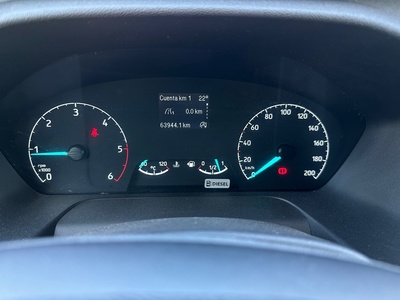 Ford Transit Custom Furgon 2.0 TDCI 300 L2 Trend 96 kW (130 CV) 10 Ford Transit Custom Furgon 2.0 TDCI 300 L2 Trend 96 kW (130 CV) 10