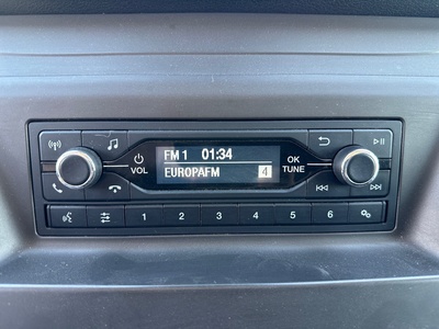 Ford Transit Custom Furgon 2.0 TDCI 300 L2 Trend 96 kW (130 CV) 15 Ford Transit Custom Furgon 2.0 TDCI 300 L2 Trend 96 kW (130 CV) 15