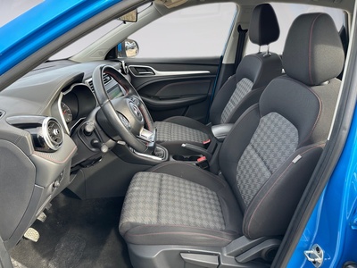 MG ZS 1.5 Comfort 78 kW (106 CV) 11 MG ZS 1.5 Comfort 78 kW (106 CV) 11