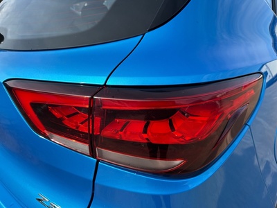 MG ZS 1.5 Comfort 78 kW (106 CV) 17 MG ZS 1.5 Comfort 78 kW (106 CV) 17