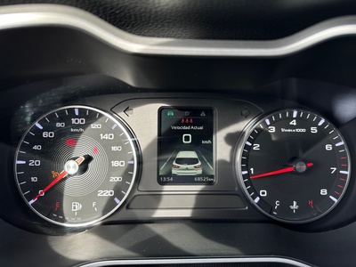 MG ZS 1.5 Comfort 78 kW (106 CV) 10 MG ZS 1.5 Comfort 78 kW (106 CV) 10