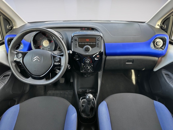 Citroen C1 VTi 72 S&S Feel 53 kW (72 CV) Vehículo usado en Madrid Citroen C1 VTi 72 S&S Feel 53 kW (72 CV) Vehículo usado en Madrid