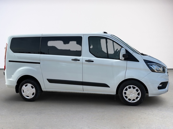 Ford Transit Custom Kombi 2.0 TDCI 320 L1 Trend 96 kW (130 CV) Vehículo usado en Madrid Ford Transit Custom Kombi 2.0 TDCI 320 L1 Trend 96 kW (130 CV) Vehículo usado en Madrid