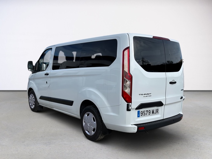 Ford Transit Custom Kombi 2.0 TDCI 320 L1 Trend 96 kW (130 CV) Vehículo usado en Madrid Ford Transit Custom Kombi 2.0 TDCI 320 L1 Trend 96 kW (130 CV) Vehículo usado en Madrid