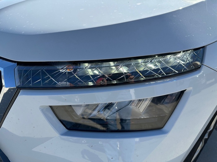 Skoda Kamiq 1.0 TSI Ambition 70 kW (95 CV) Vehículo usado en Madrid Skoda Kamiq 1.0 TSI Ambition 70 kW (95 CV) Vehículo usado en Madrid