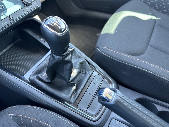 Skoda Kamiq 1.0 TSI Ambition 70 kW (95 CV) Vehículo usado en Madrid Skoda Kamiq 1.0 TSI Ambition 70 kW (95 CV) Vehículo usado en Madrid