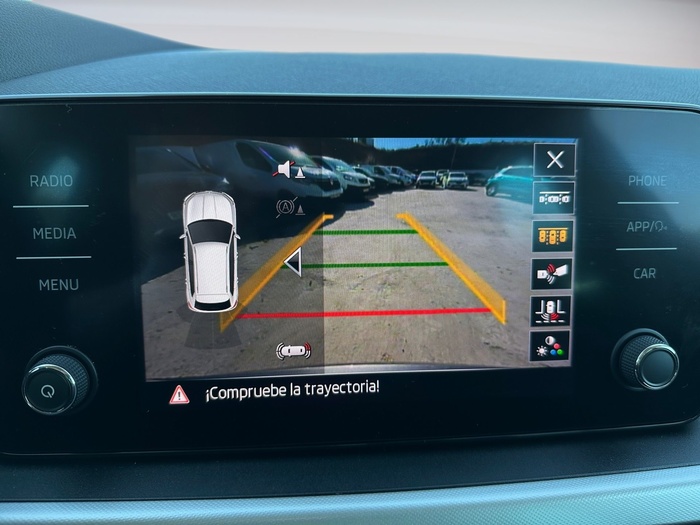 Skoda Kamiq 1.5 TSI Ambition 110 kW (150 CV) Vehículo usado en Madrid Skoda Kamiq 1.5 TSI Ambition 110 kW (150 CV) Vehículo usado en Madrid