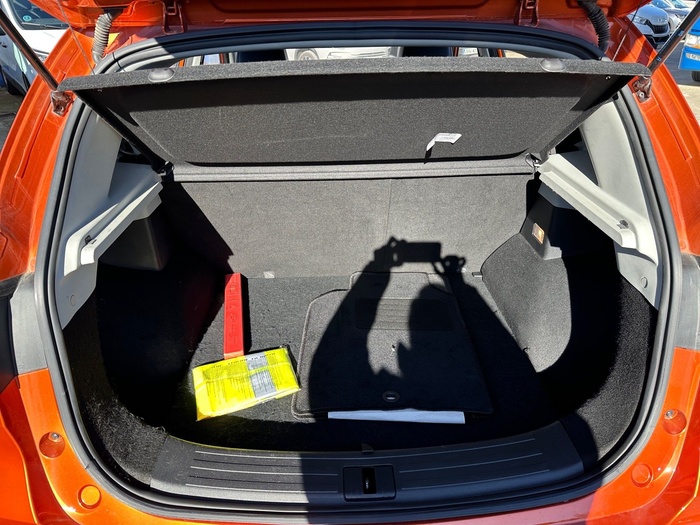 MG ZS 1.5 Comfort 78 kW (106 CV) Vehículo usado en Madrid MG ZS 1.5 Comfort 78 kW (106 CV) Vehículo usado en Madrid