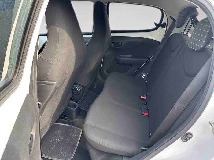 Peugeot 108 1.0 VTi Active 53 kW (72 CV) Vehículo usado en Madrid Peugeot 108 1.0 VTi Active 53 kW (72 CV) Vehículo usado en Madrid