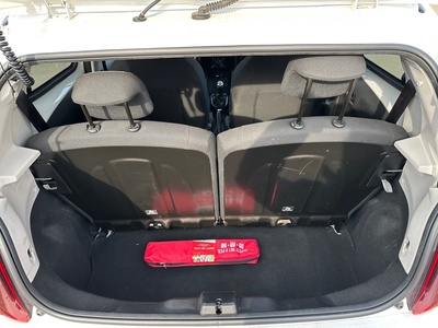 Peugeot 108 1.0 VTi Active 53 kW (72 CV) 6 Peugeot 108 1.0 VTi Active 53 kW (72 CV) 6