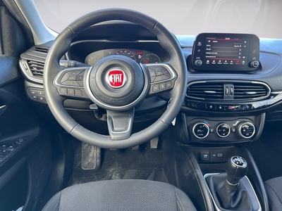 Fiat Tipo 1.0 Life 74 kW (101 CV) 9 Fiat Tipo 1.0 Life 74 kW (101 CV) 9