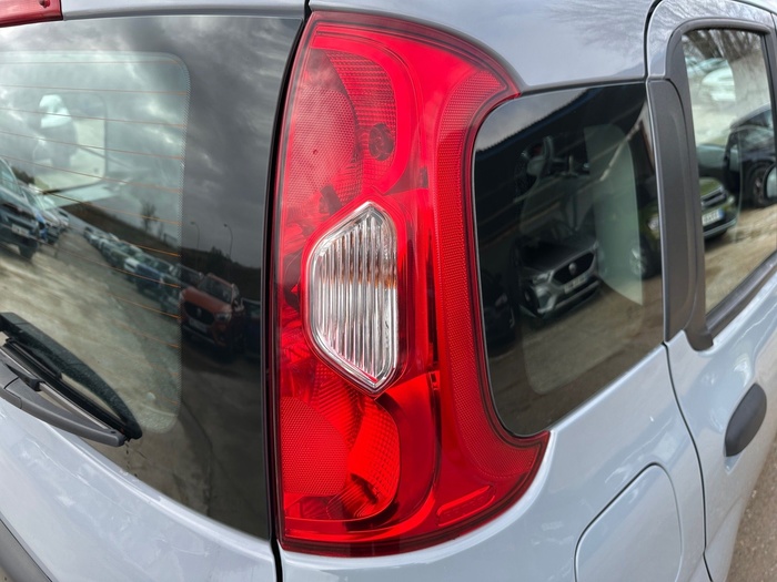 Fiat Panda 1.0 Hybrid GSE 51 kW (70 CV) Vehículo usado en Madrid Fiat Panda 1.0 Hybrid GSE 51 kW (70 CV) Vehículo usado en Madrid