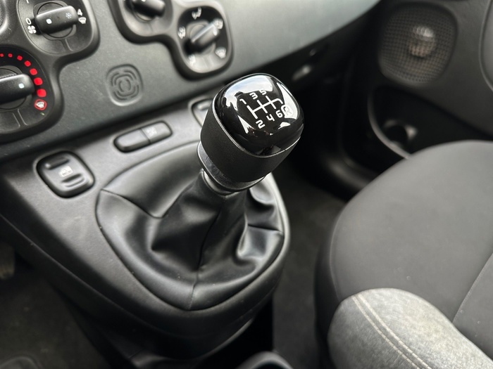 Fiat Panda 1.0 Hybrid GSE 51 kW (70 CV) Vehículo usado en Madrid Fiat Panda 1.0 Hybrid GSE 51 kW (70 CV) Vehículo usado en Madrid